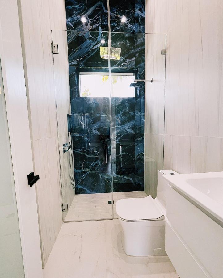 Men Only Clothing Option Guesthouse Near Wilton Manors フォート・ローダーデール エクステリア 写真
