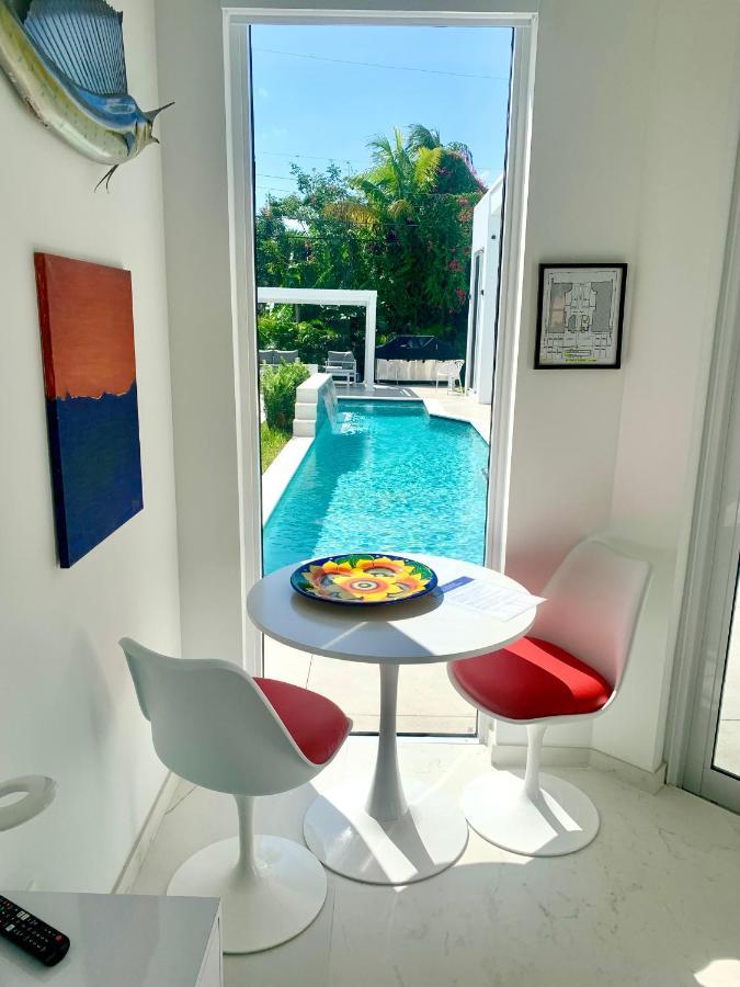 Men Only Clothing Option Guesthouse Near Wilton Manors フォート・ローダーデール エクステリア 写真