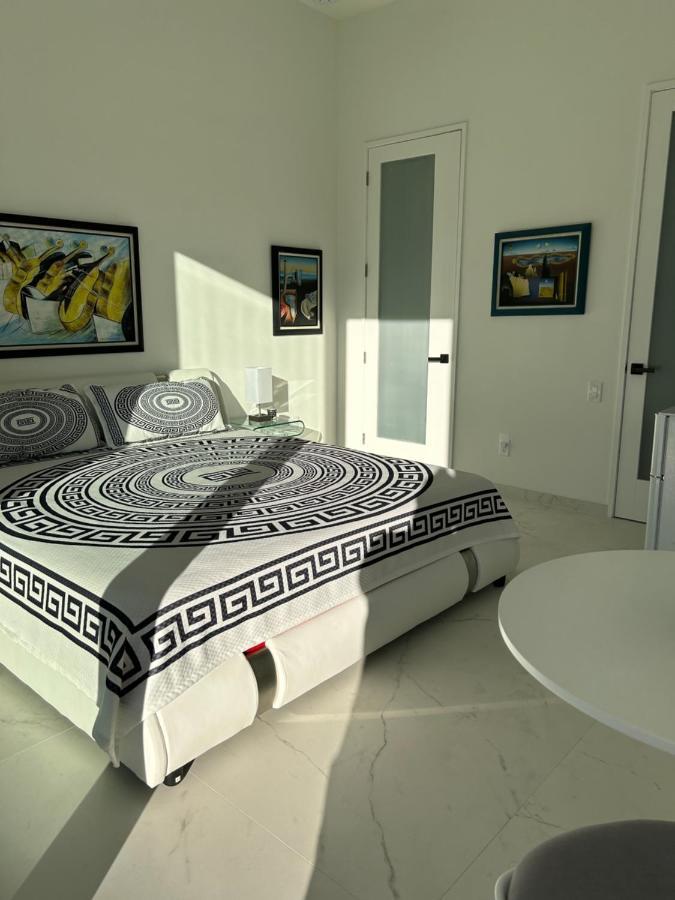 Men Only Clothing Option Guesthouse Near Wilton Manors フォート・ローダーデール エクステリア 写真