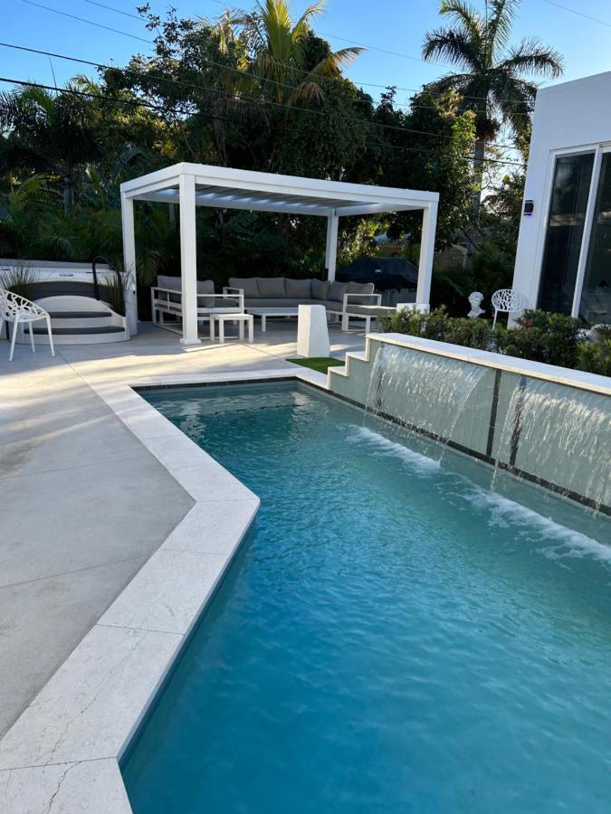 Men Only Clothing Option Guesthouse Near Wilton Manors フォート・ローダーデール エクステリア 写真